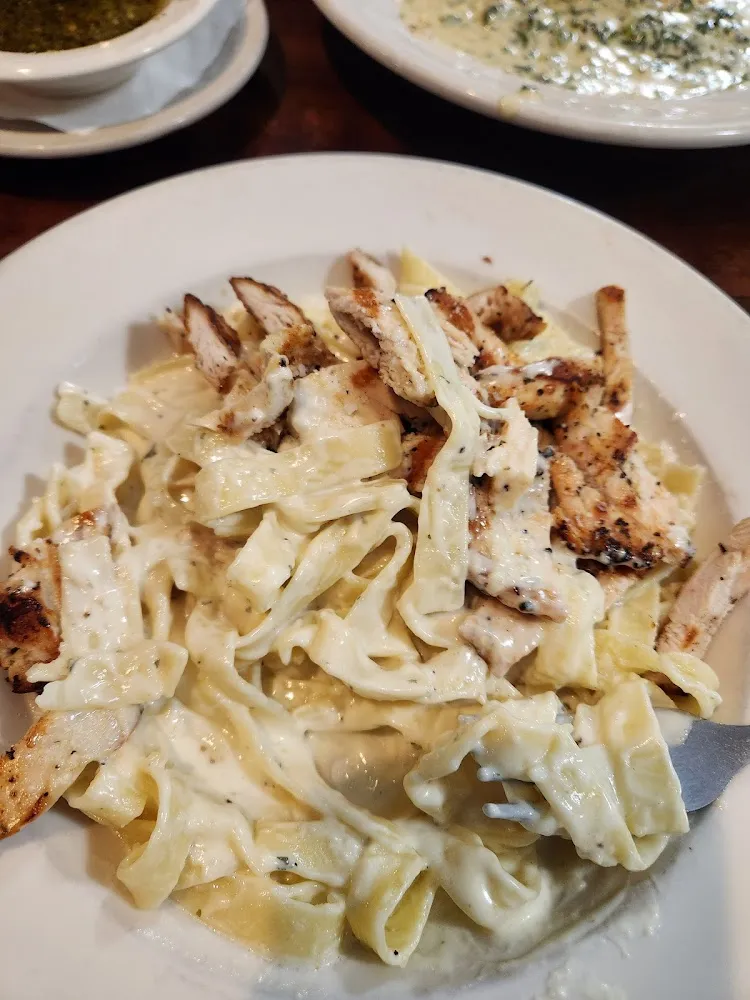 Chicken Fettuccine Alfredo