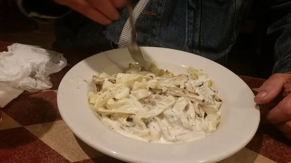 Kid's Chicken Alfredo